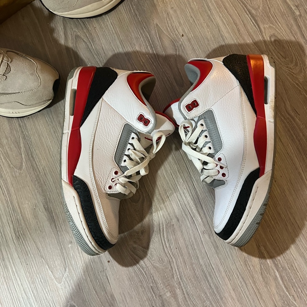 Jordan 3 fire red